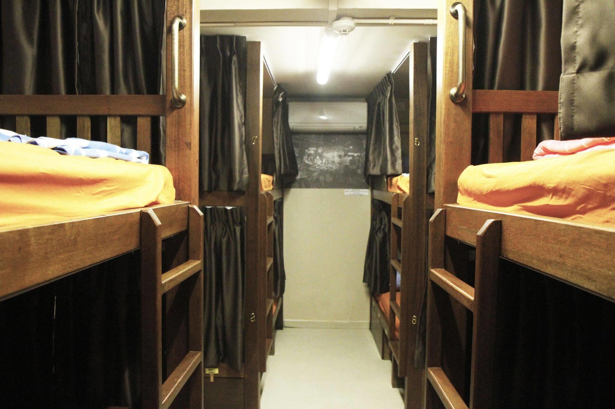 60S Hostel シンガポール エクステリア 写真