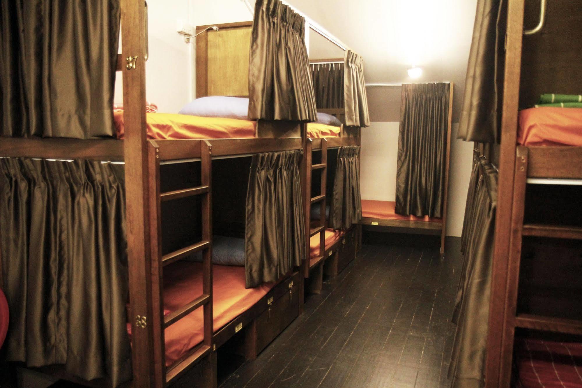 60S Hostel シンガポール エクステリア 写真